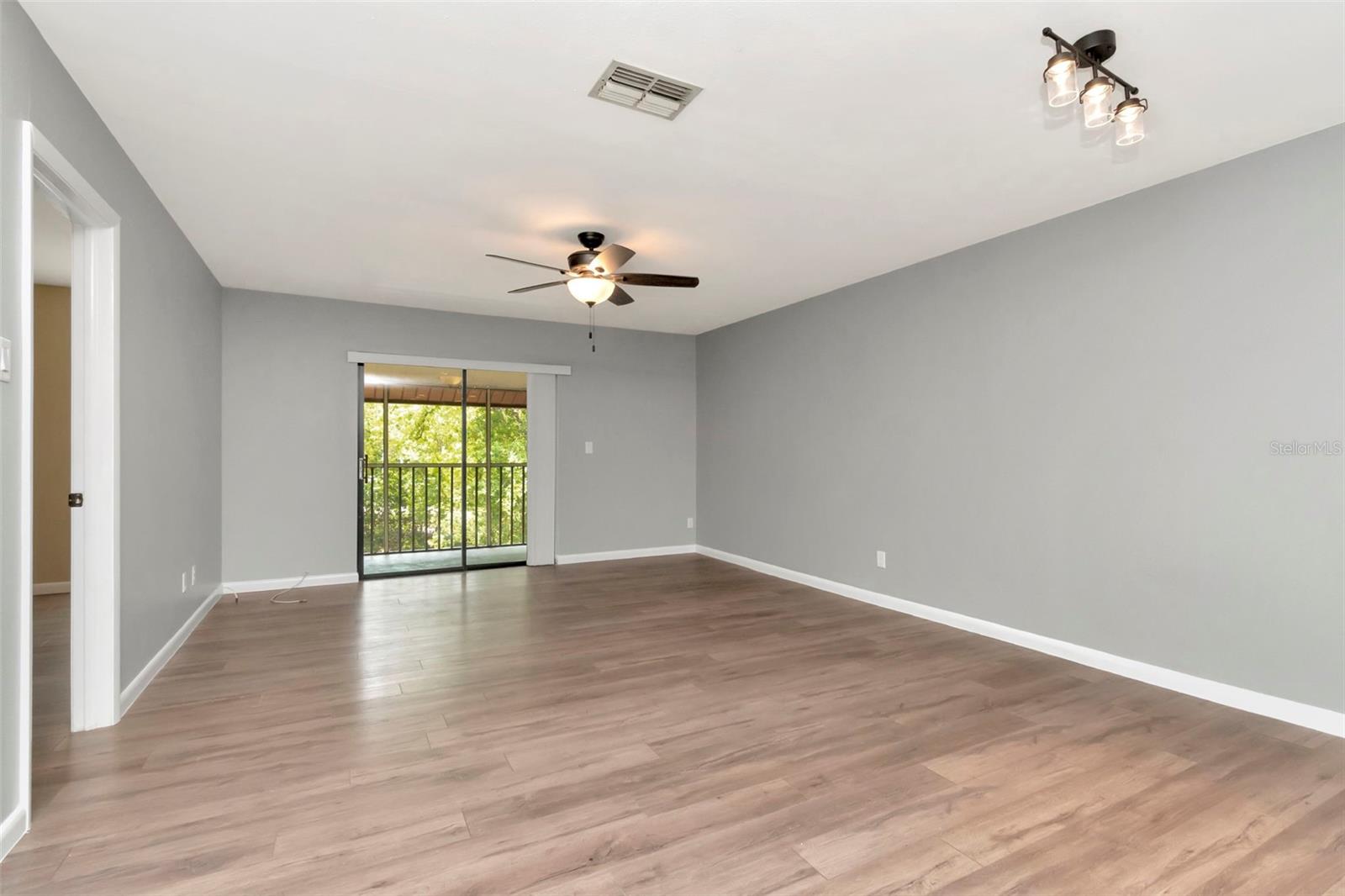 Image 10 of 36 For 1200 Tarpon Woods Boulevard M8