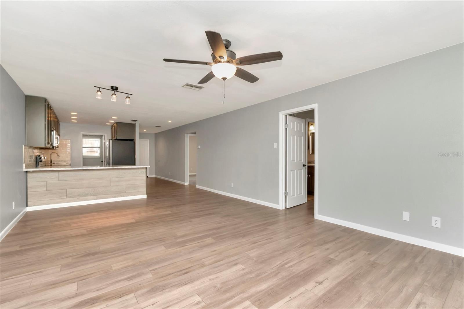 Image 12 of 36 For 1200 Tarpon Woods Boulevard M8