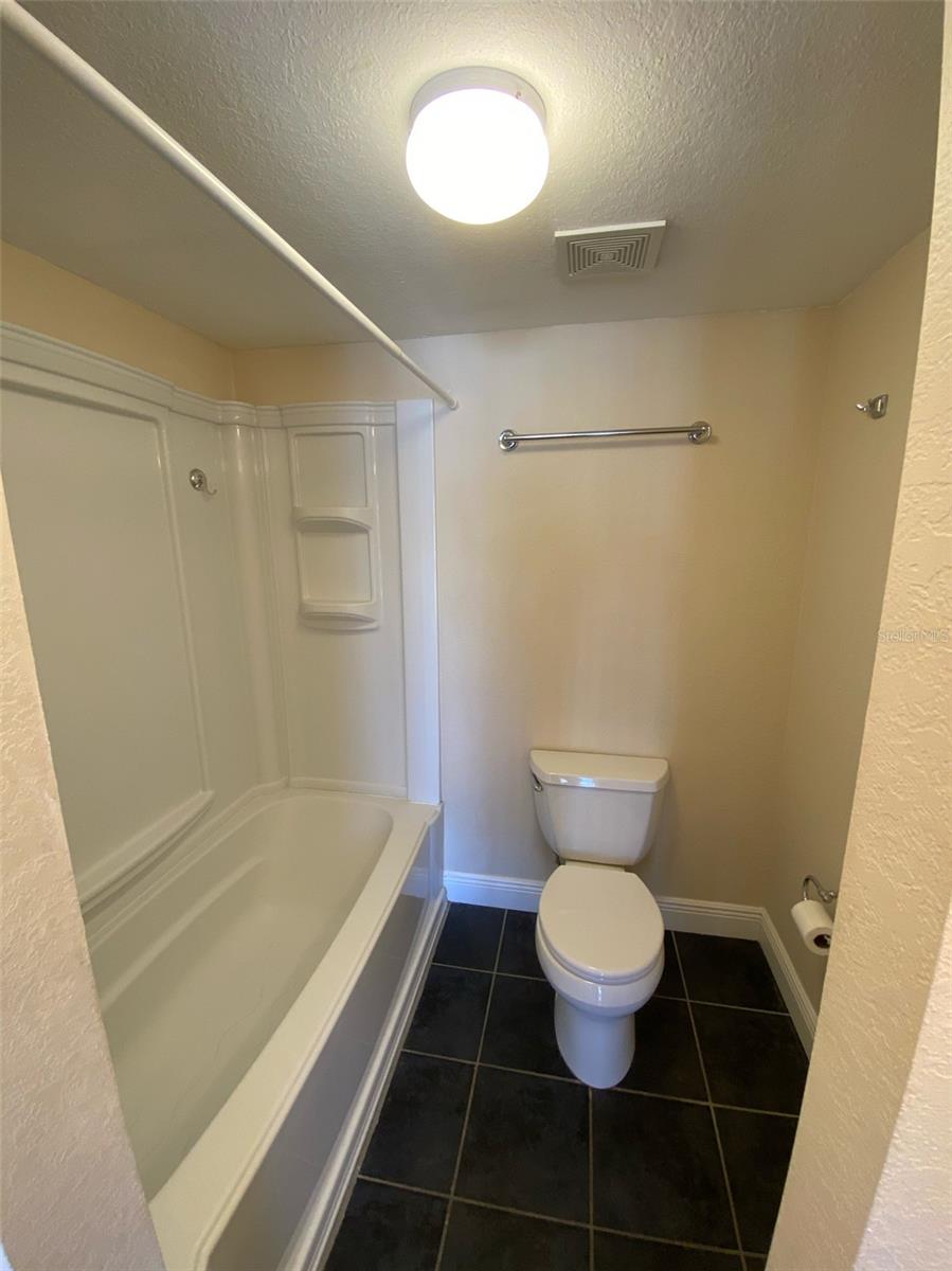 Listing photo id 13 for Address Not Provided
