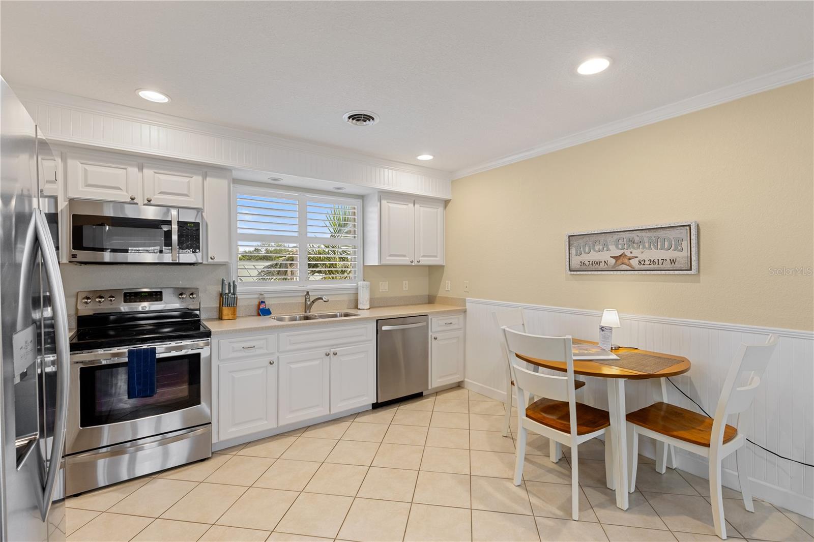 Image 21 of 53 For 7035 Placida Road