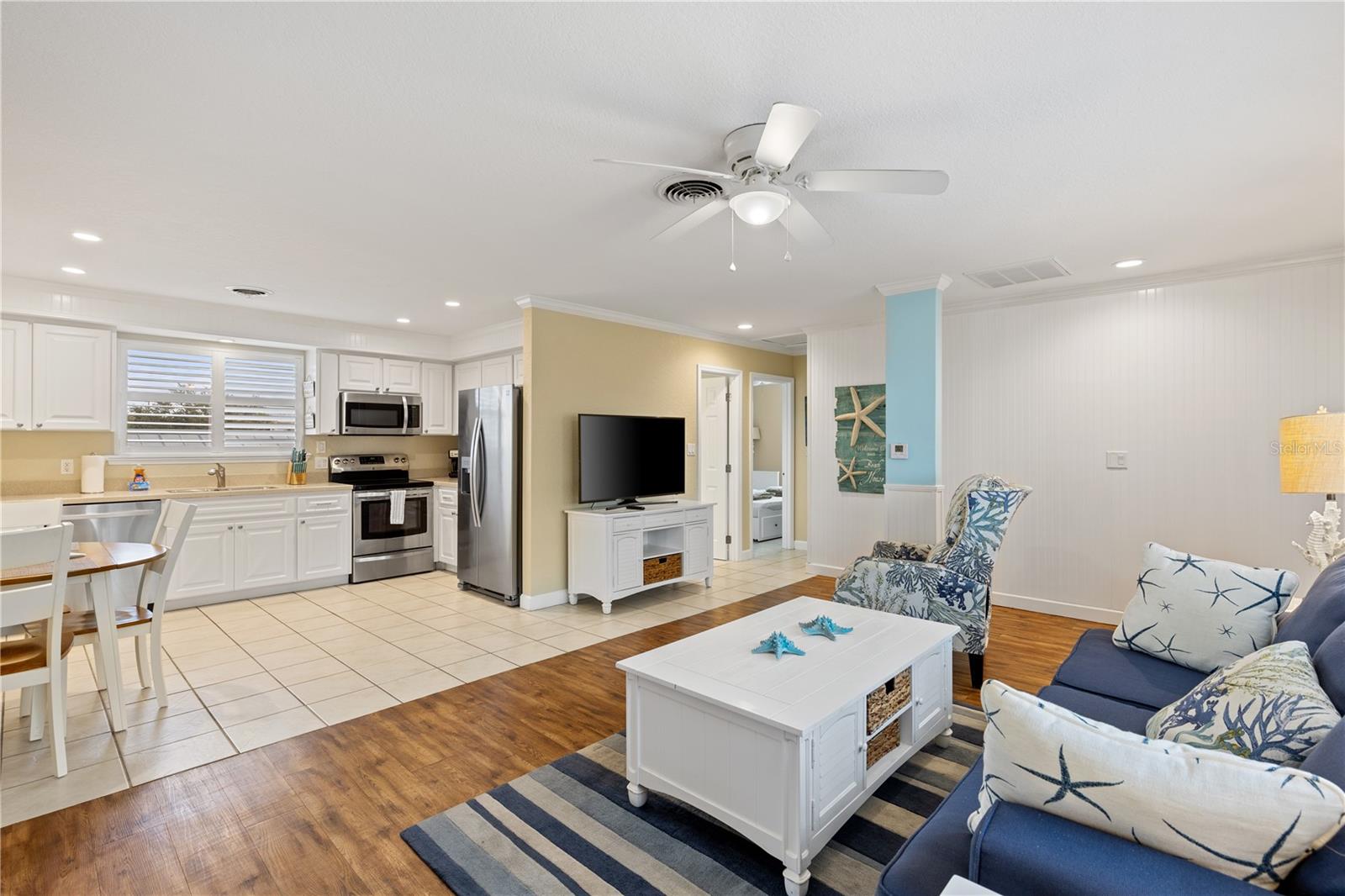 Image 33 of 53 For 7035 Placida Road