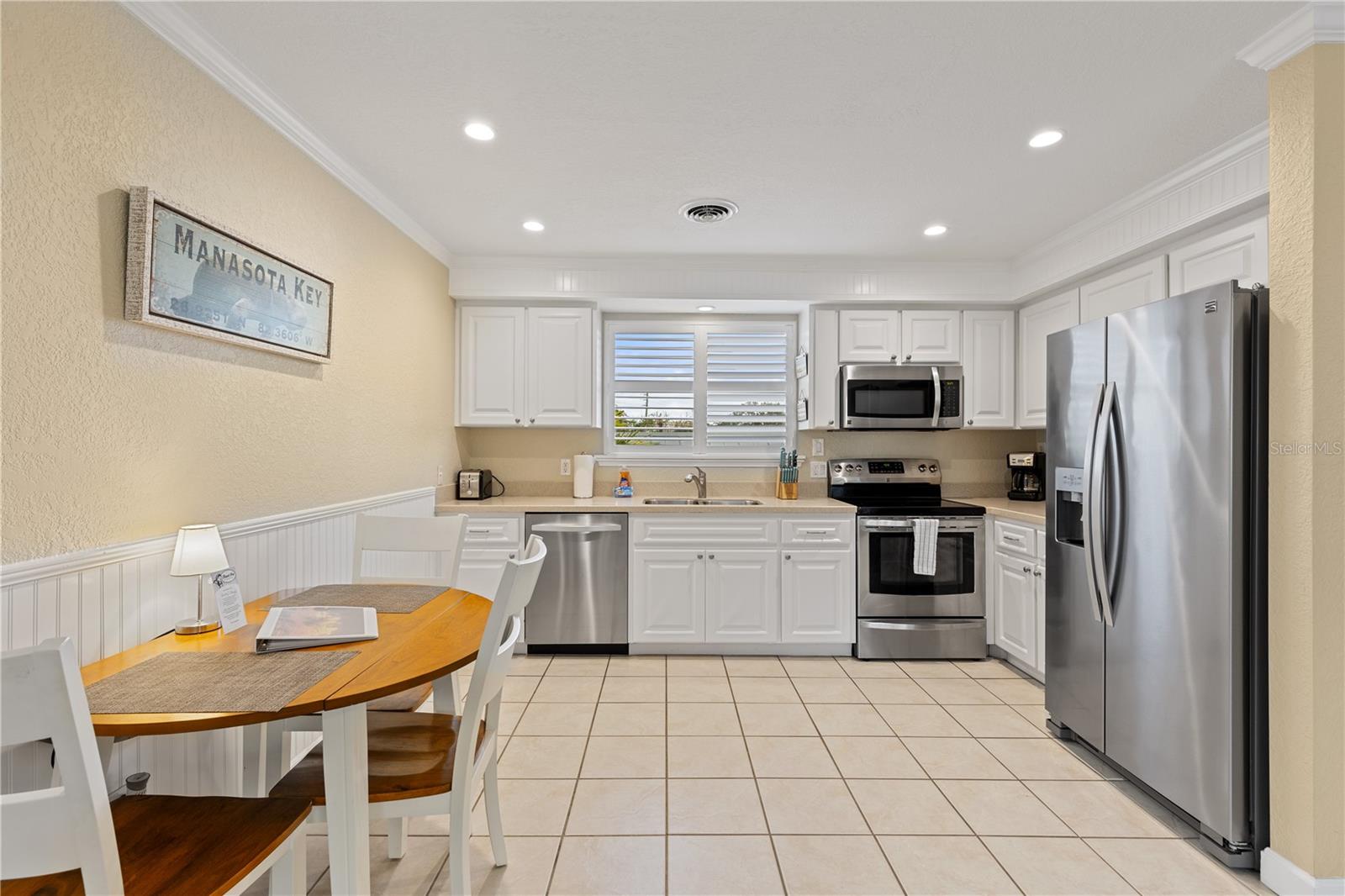 Image 35 of 53 For 7035 Placida Road