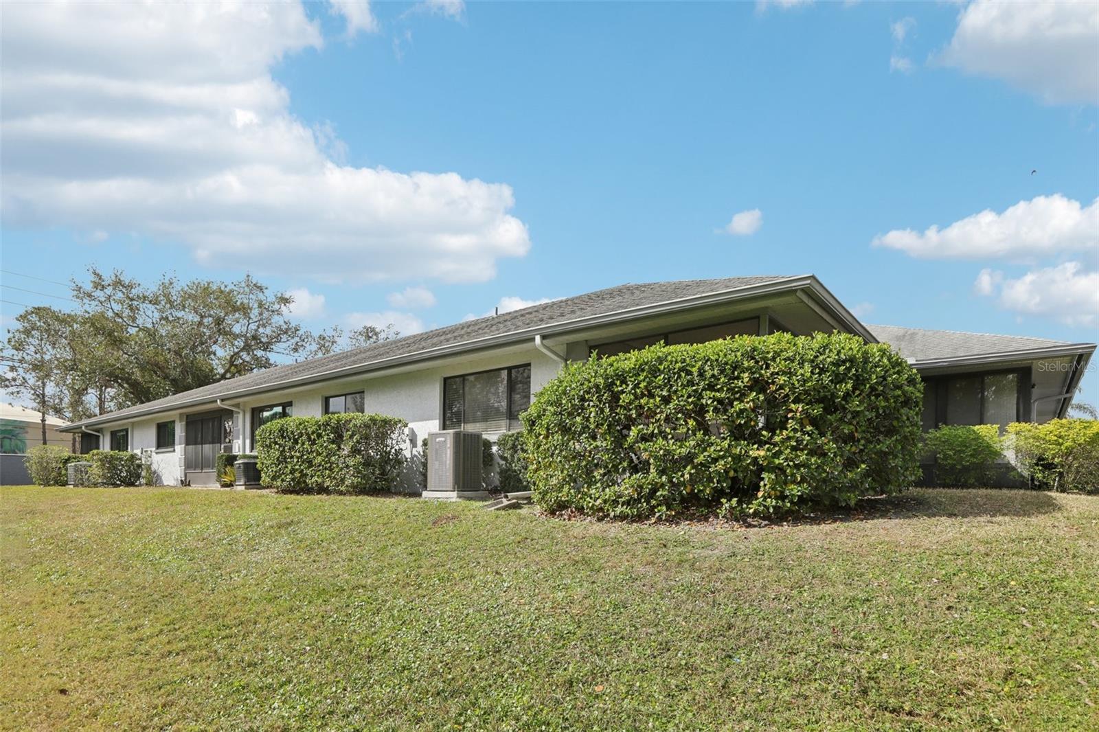 Image 38 of 39 For 2725 Countryside Boulevard 103