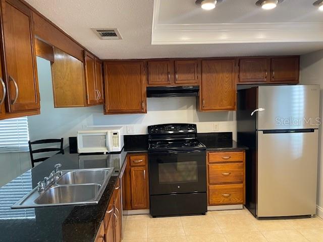 Image 2 of 17 For 2300 Bancroft Circle S F