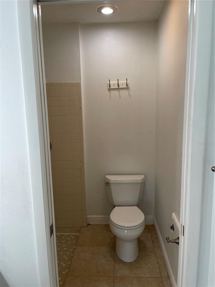 Image 20 of 21 For 2300 Bancroft Circle S F
