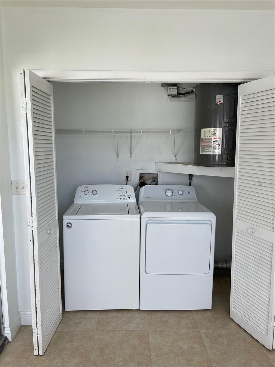 Image 21 of 21 For 2300 Bancroft Circle S F