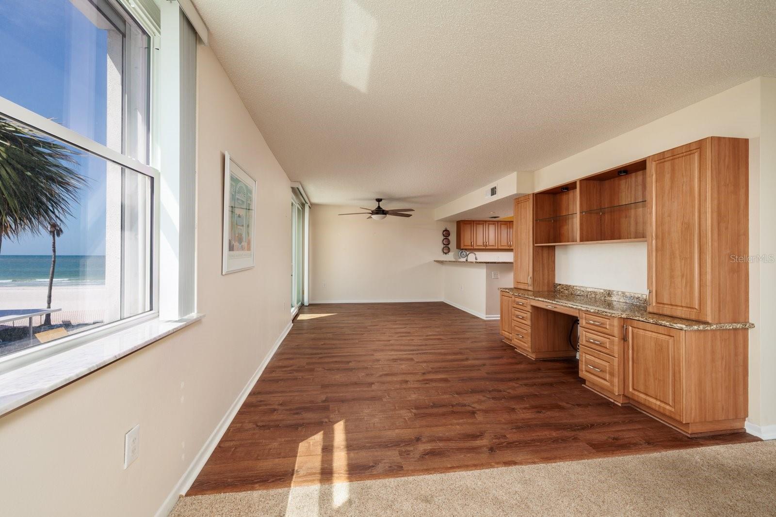 Image 15 of 49 For 17408 Gulf Boulevard 203