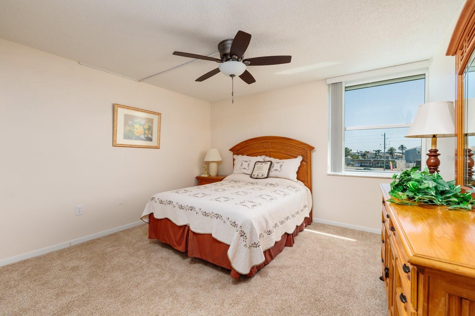 Image 29 of 49 For 17408 Gulf Boulevard 203