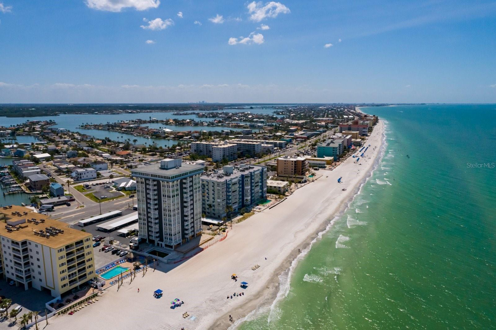 Image 34 of 49 For 17408 Gulf Boulevard 203