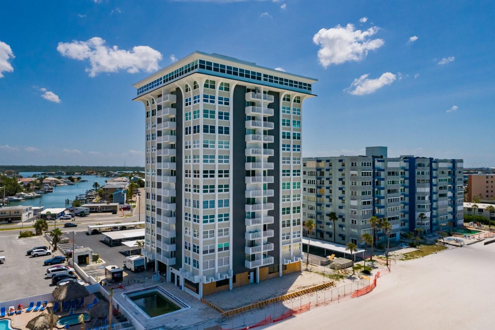 Image 36 of 49 For 17408 Gulf Boulevard 203
