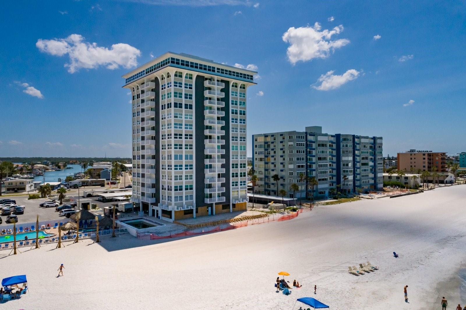 Image 37 of 49 For 17408 Gulf Boulevard 203