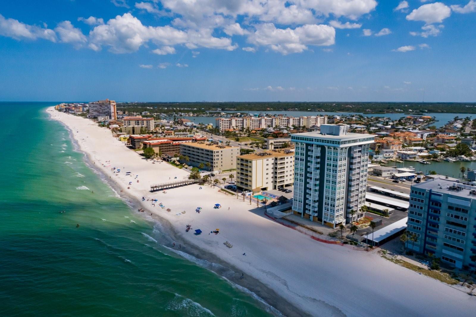 Image 43 of 49 For 17408 Gulf Boulevard 203