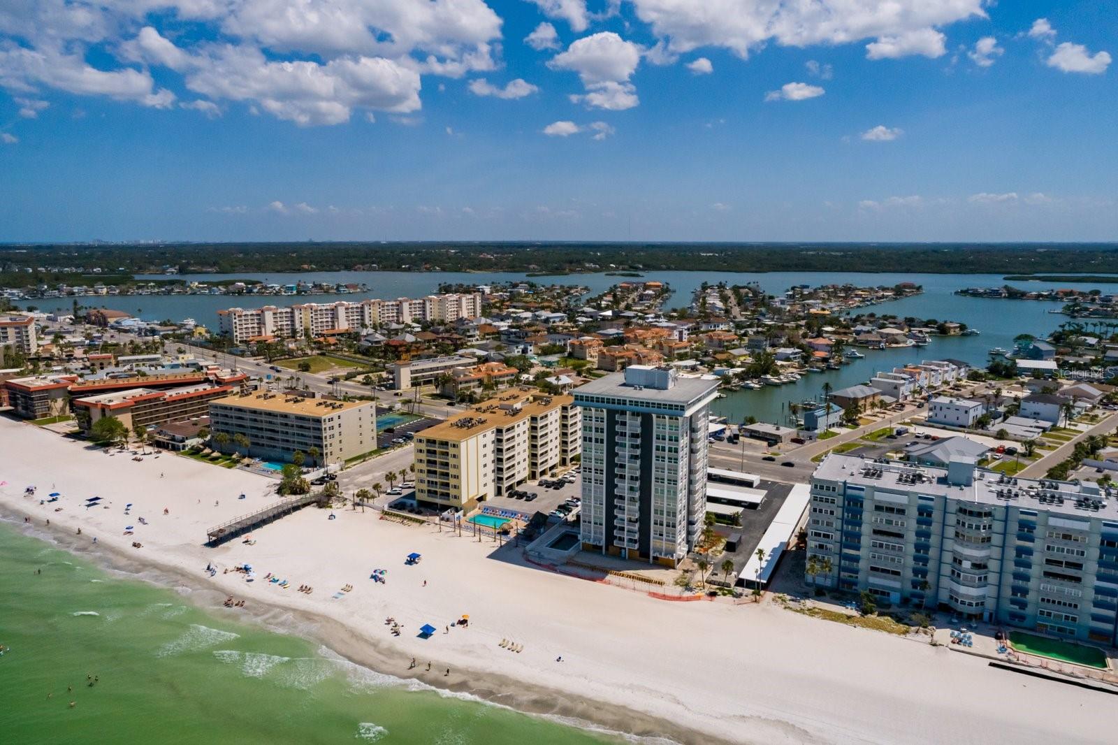 Image 46 of 49 For 17408 Gulf Boulevard 203