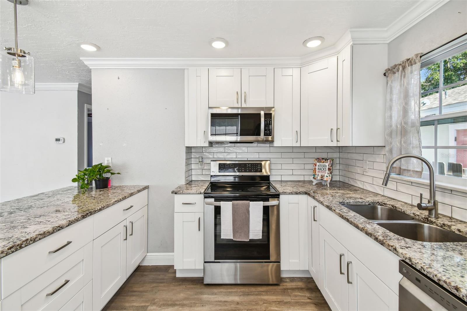 Image 24 of 67 For 2018 21st Street S