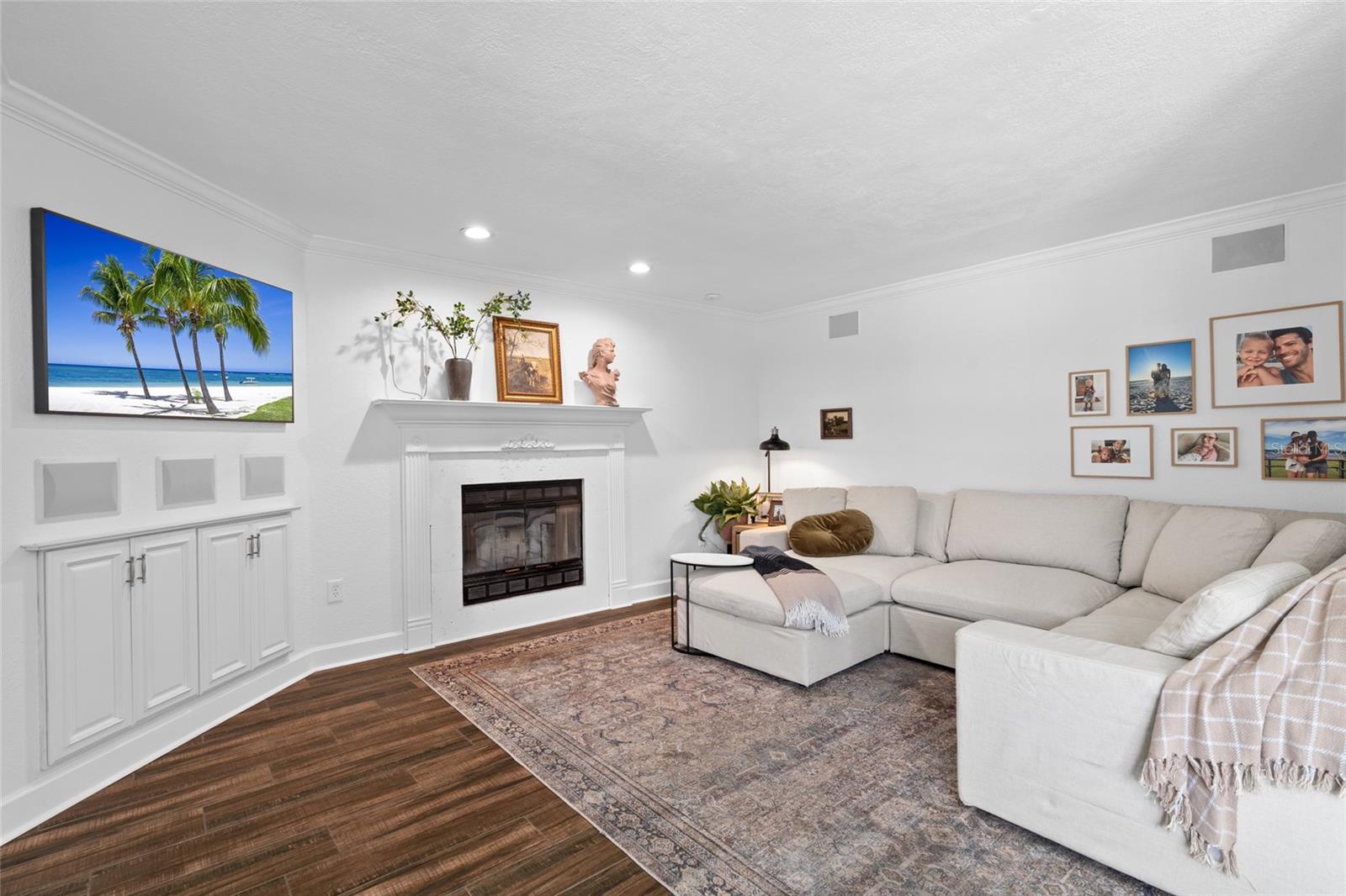 Image 13 of 42 For 3219 Centerwood Drive