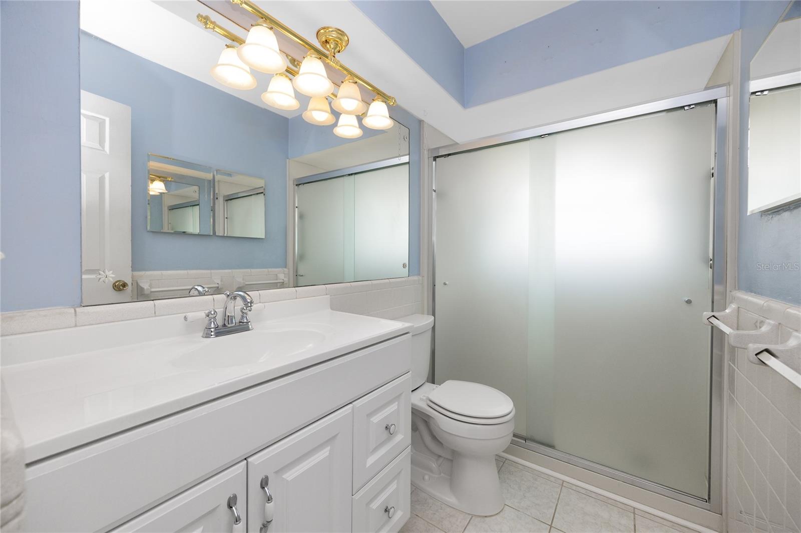 Listing photo id 20 for 7777 117th Street