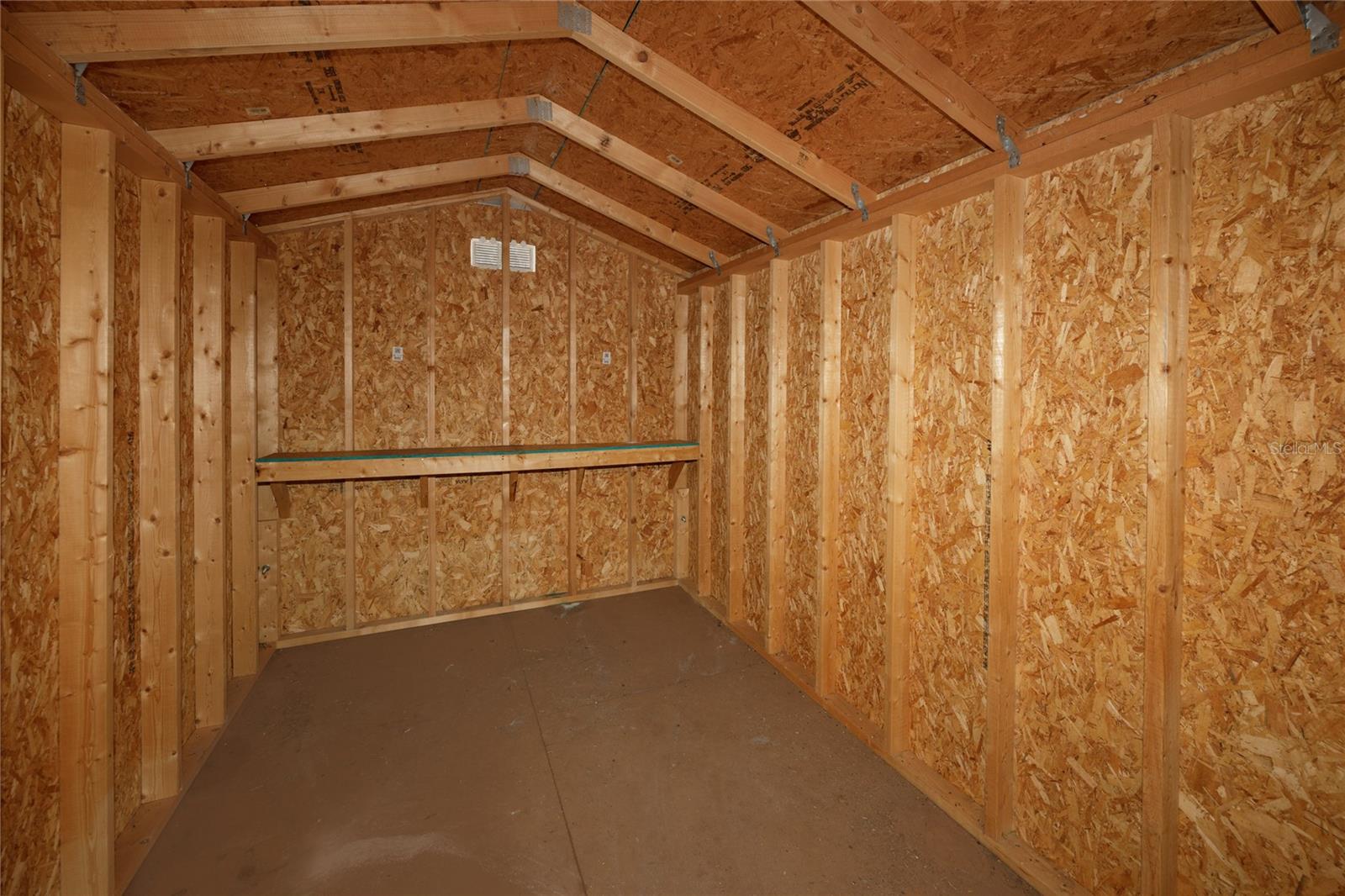 Listing photo id 32 for 7777 117th Street