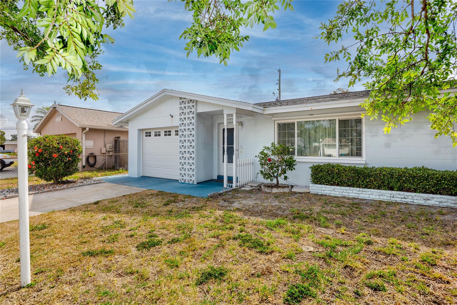 Listing photo id 43 for 7777 117th Street