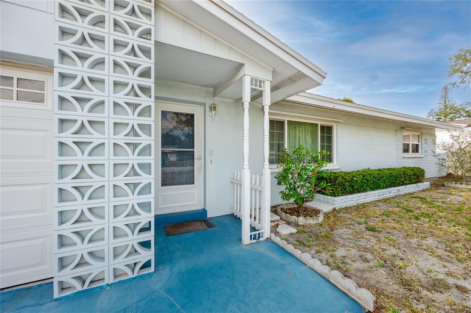 Listing photo id 44 for 7777 117th Street
