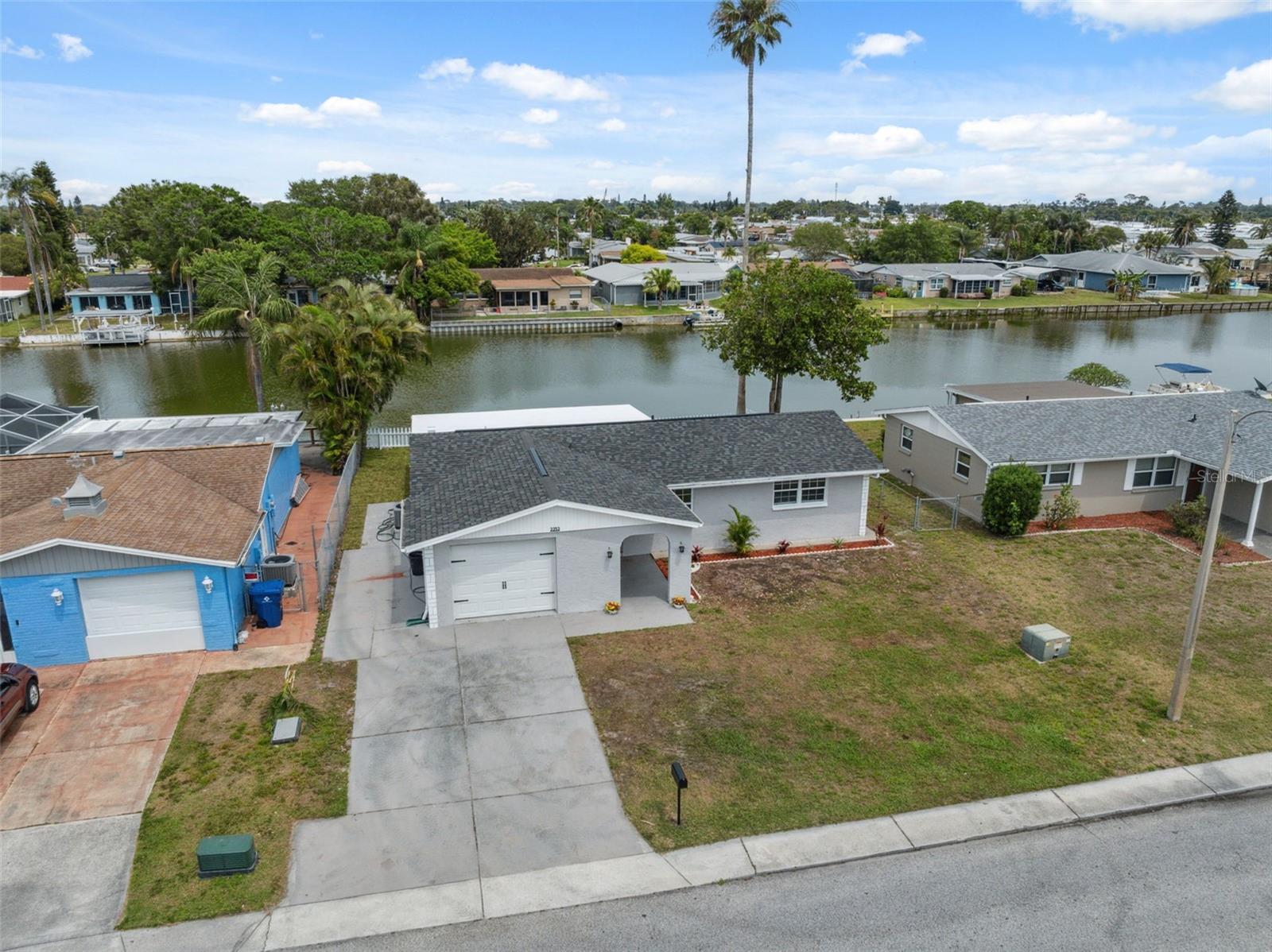 Listing photo id 29 for 2252 Society Drive