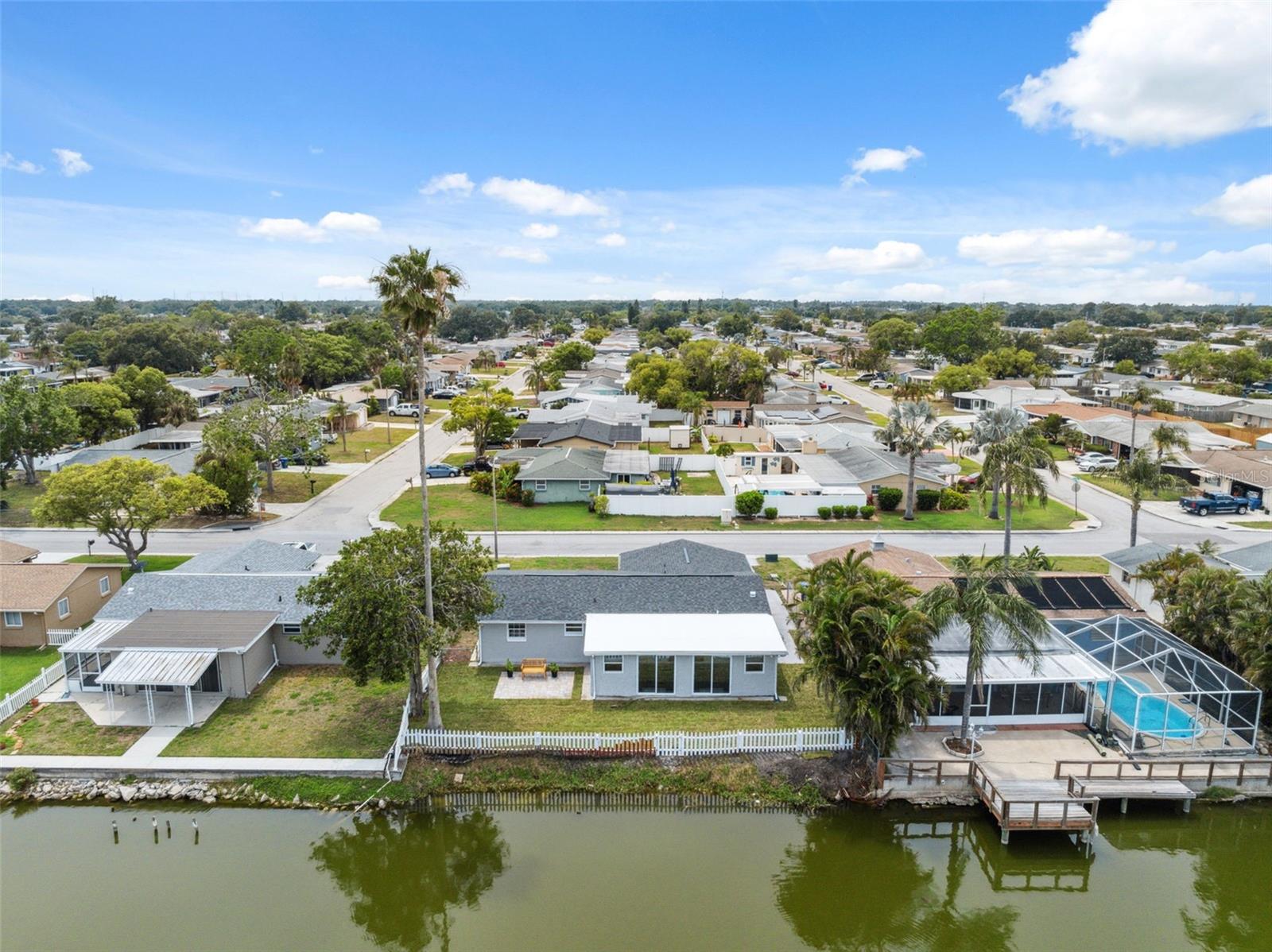 Listing photo id 33 for 2252 Society Drive