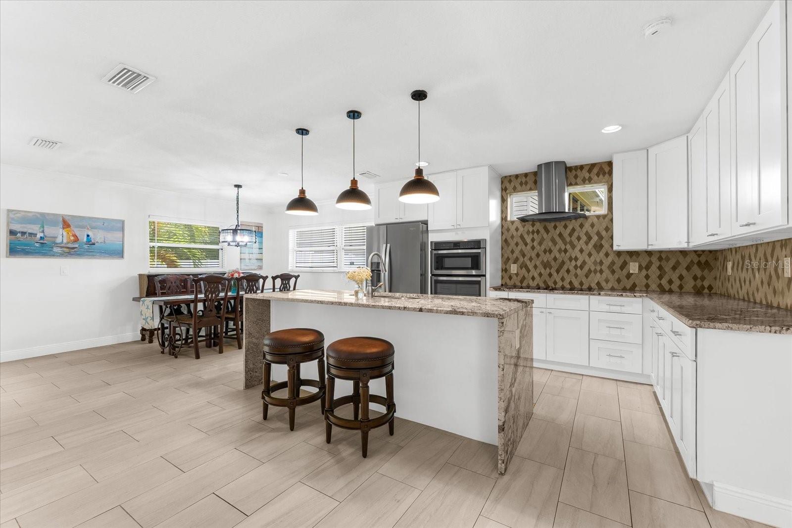 Image 12 of 60 For 125 Carlyle Drive