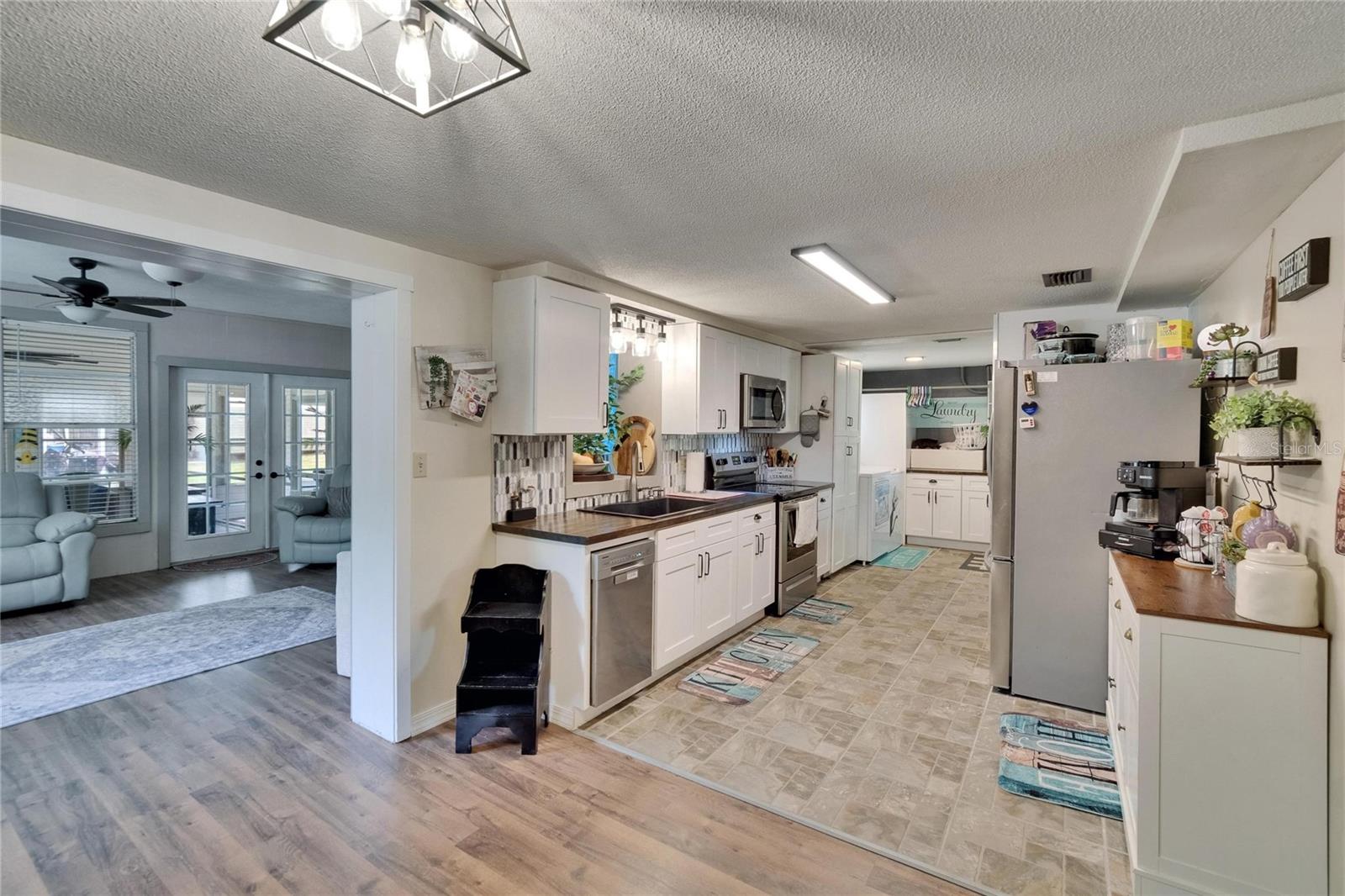 Image 11 of 55 For 4145 Willow Oak Rd