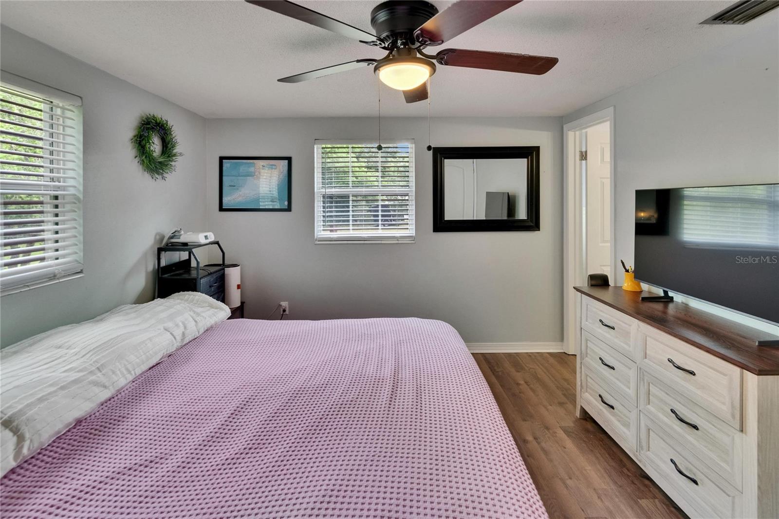 Image 27 of 55 For 4145 Willow Oak Rd