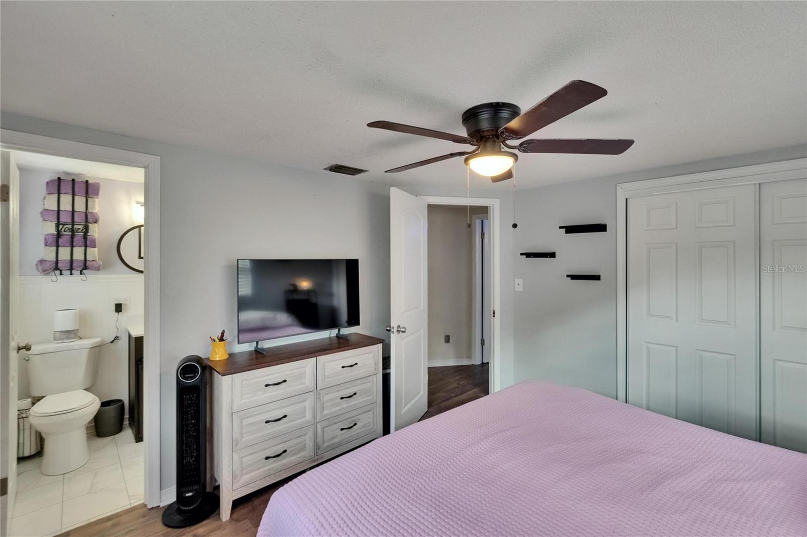 Image 28 of 55 For 4145 Willow Oak Rd