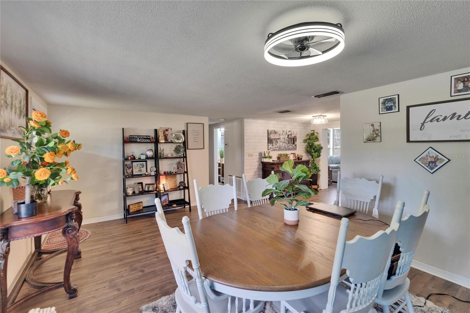 Image 9 of 55 For 4145 Willow Oak Rd