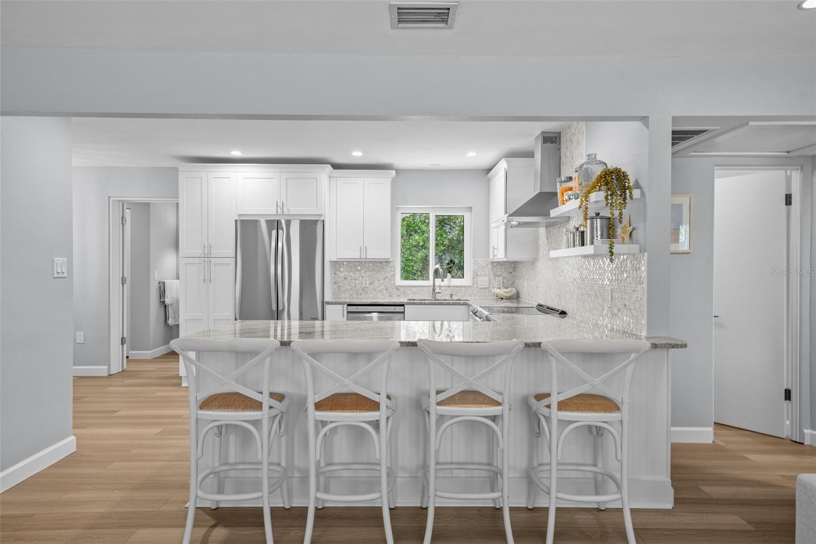 Image 4 of 42 For 608 Betmor Lane