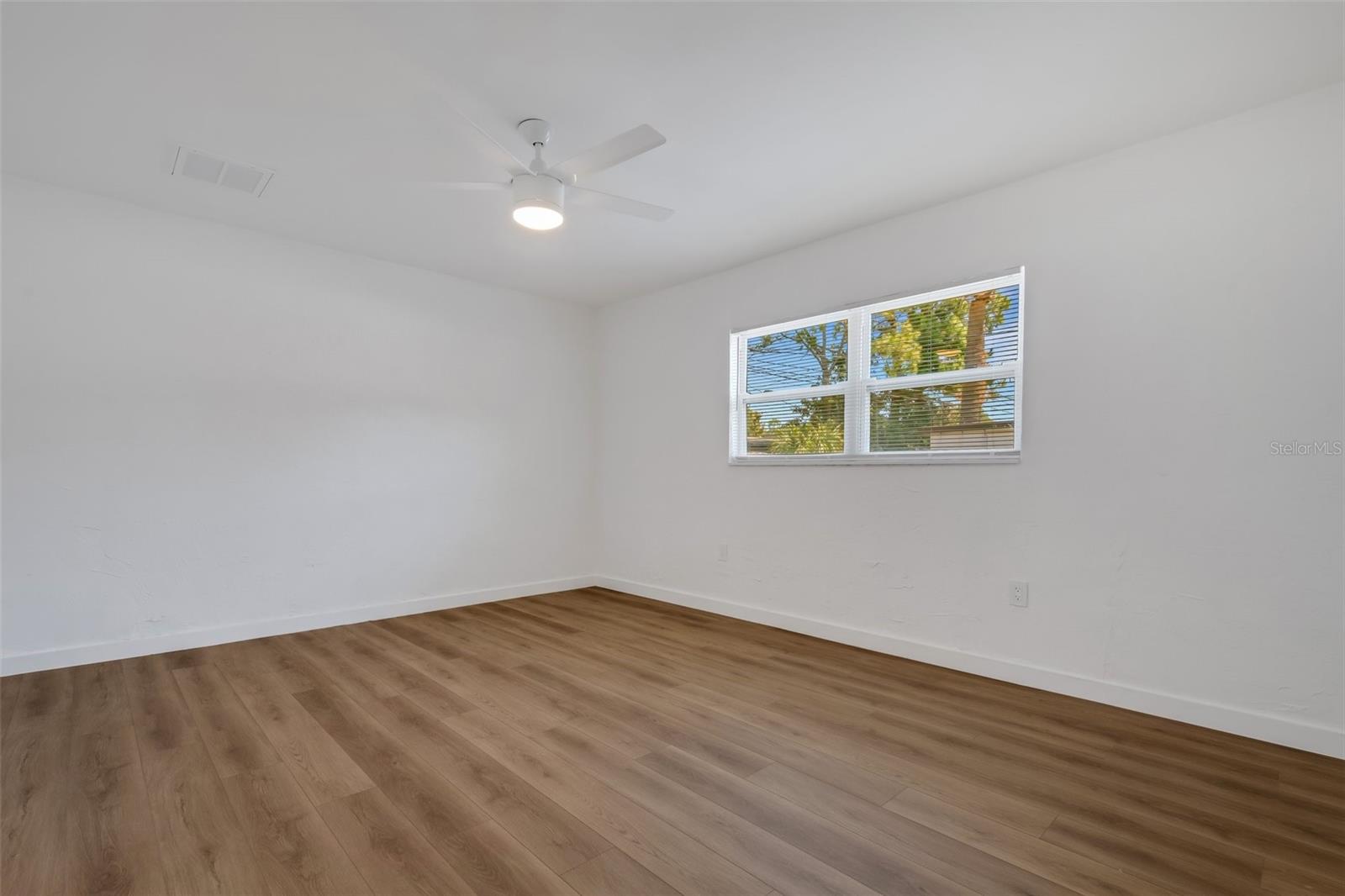 Image 14 of 25 For 3151 6th Avenue S