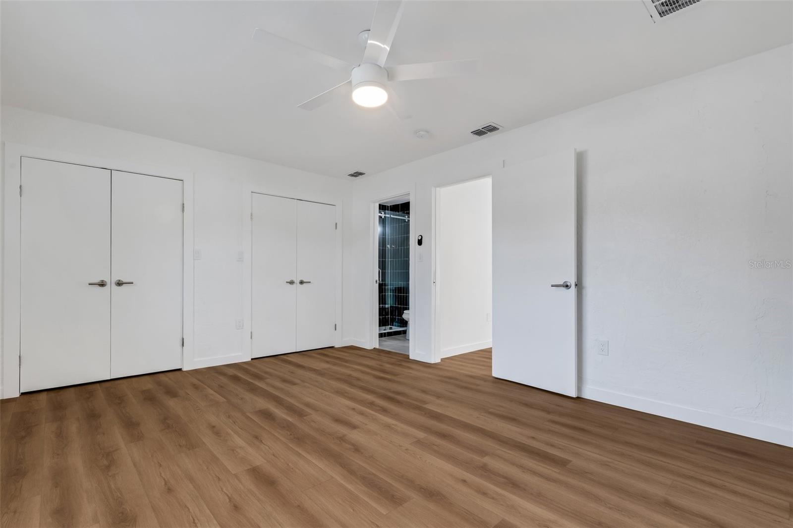 Image 16 of 25 For 3151 6th Avenue S