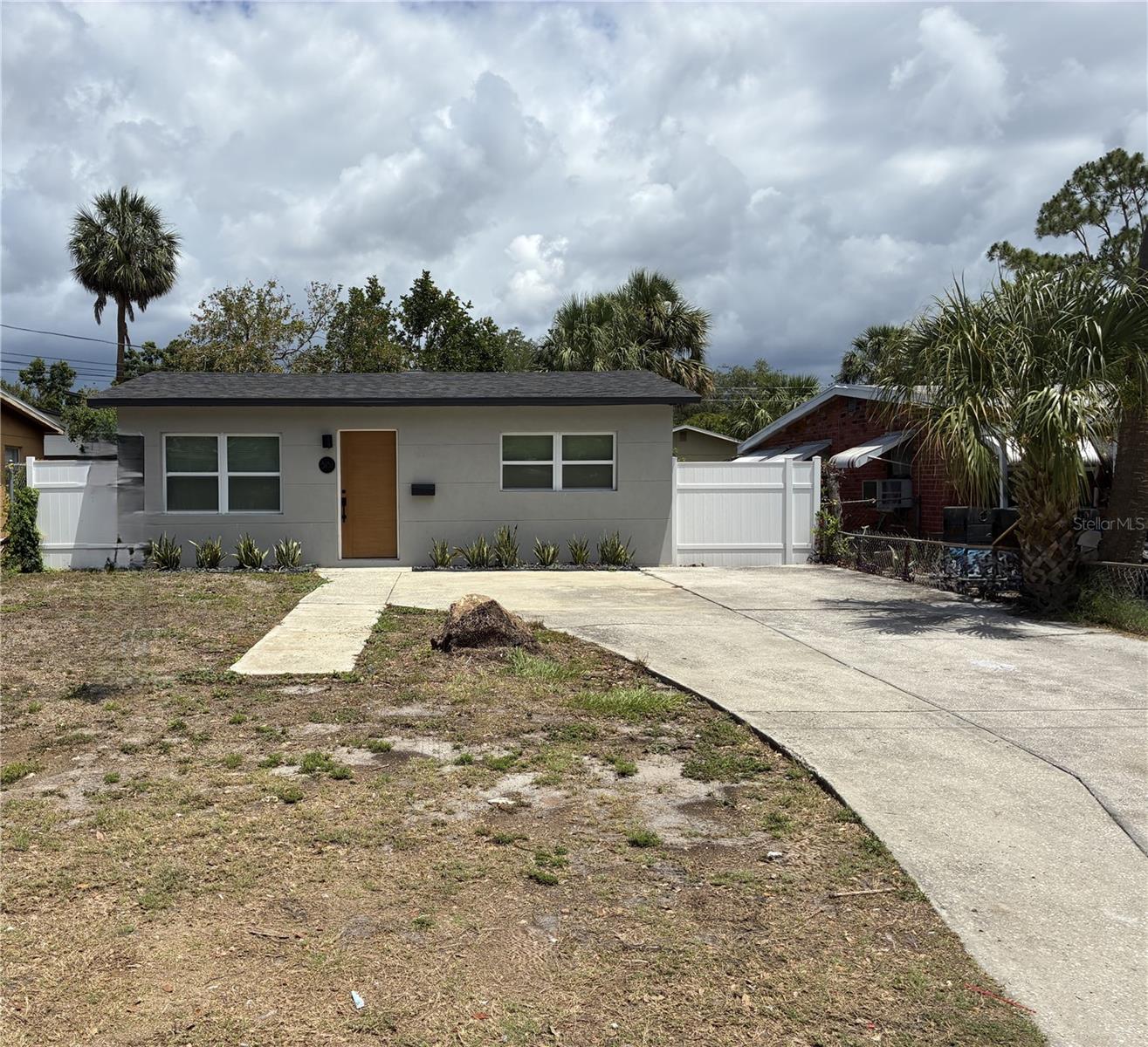 Image 2 of 25 For 3151 6th Avenue S