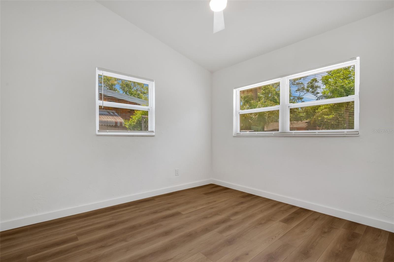 Image 23 of 25 For 3151 6th Avenue S