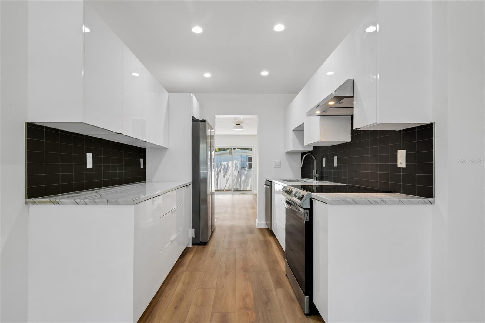 Image 7 of 25 For 3151 6th Avenue S