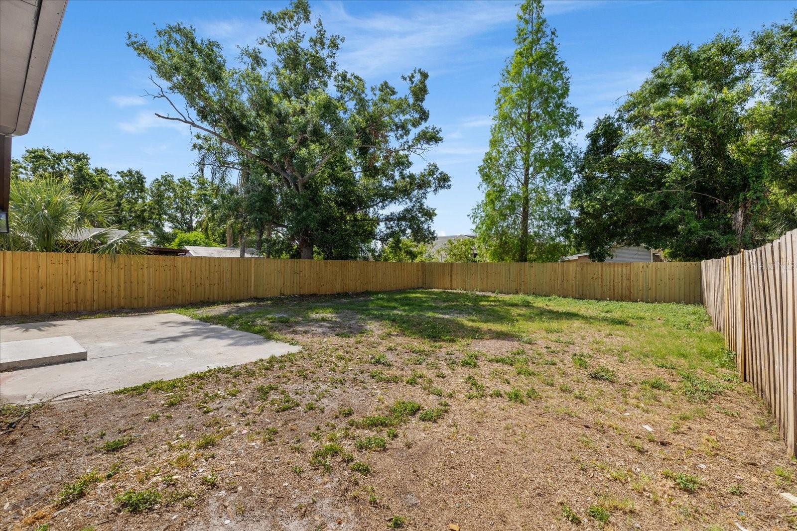Listing photo id 25 for 3910 Iowa Avenue