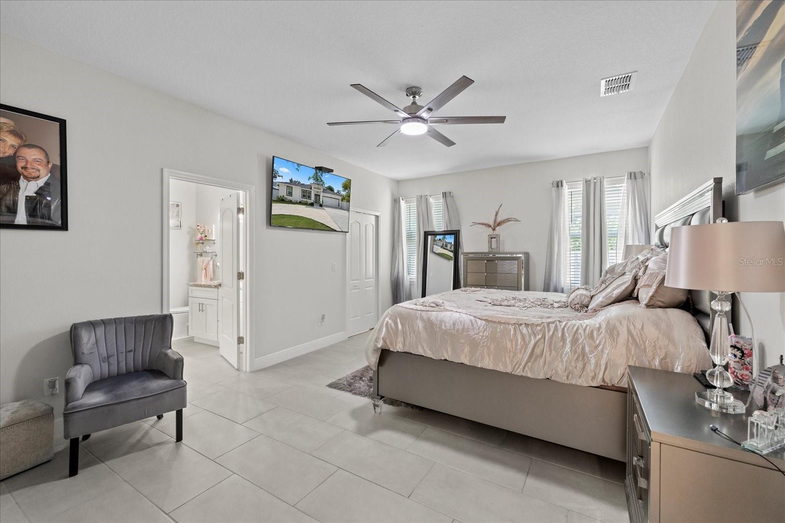 Image 22 of 31 For 19212 Sunlake Boulevard
