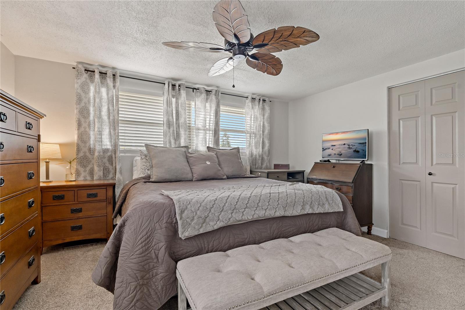 Image 11 of 37 For 7909 Canna Drive