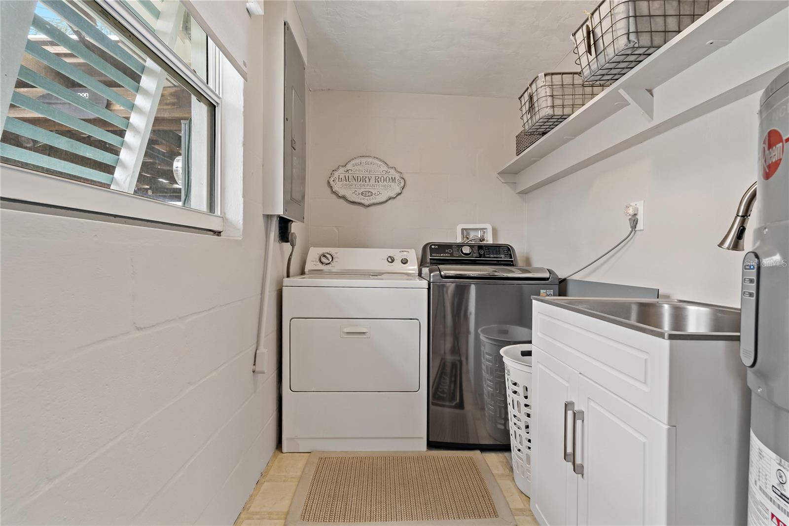 Image 21 of 37 For 7909 Canna Drive