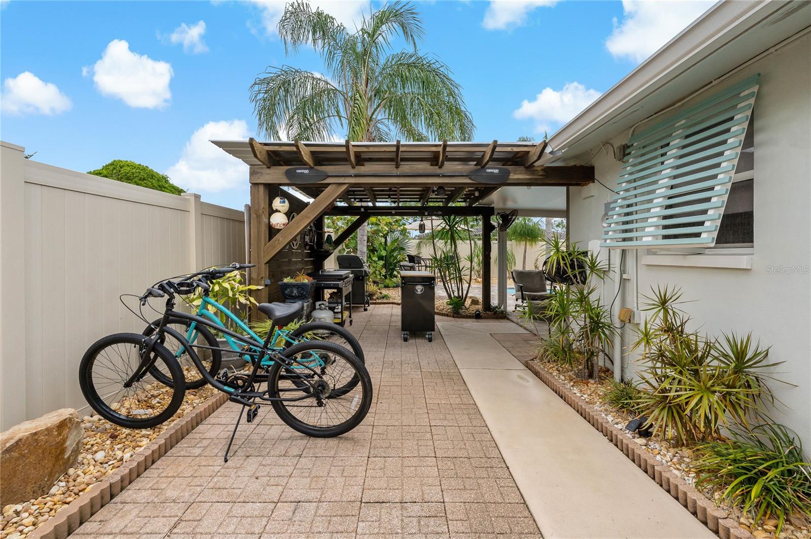 Image 22 of 37 For 7909 Canna Drive