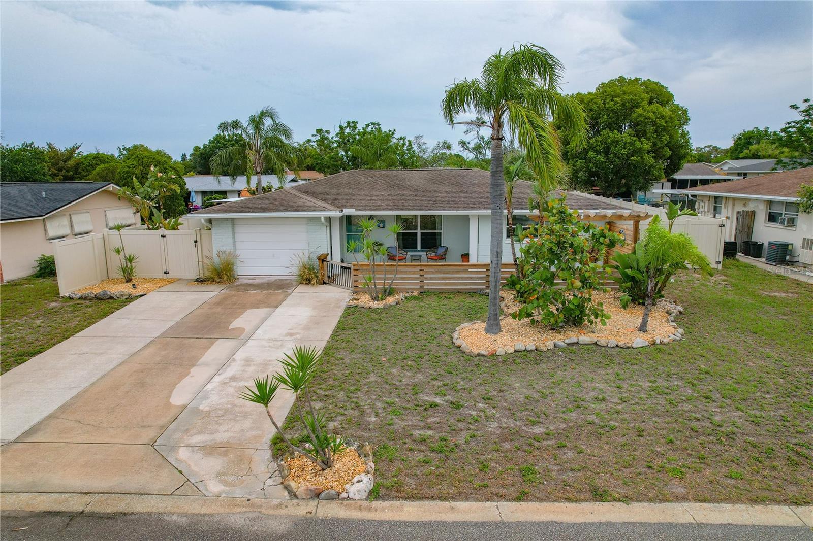 Image 32 of 37 For 7909 Canna Drive