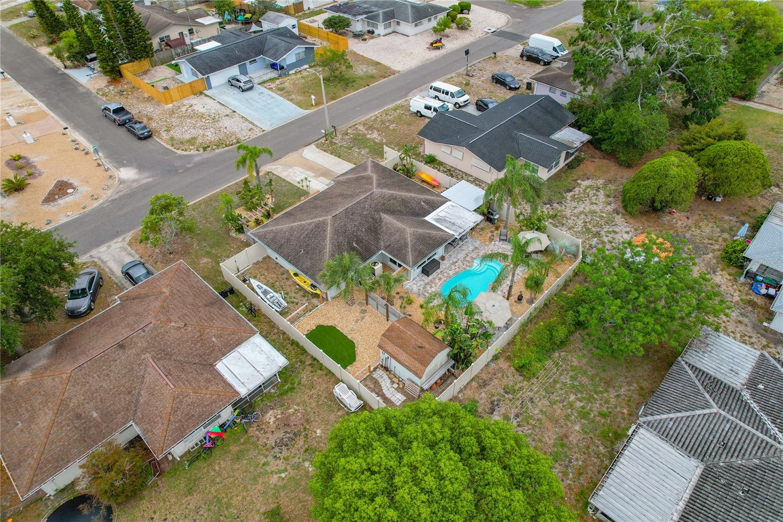 Image 35 of 37 For 7909 Canna Drive