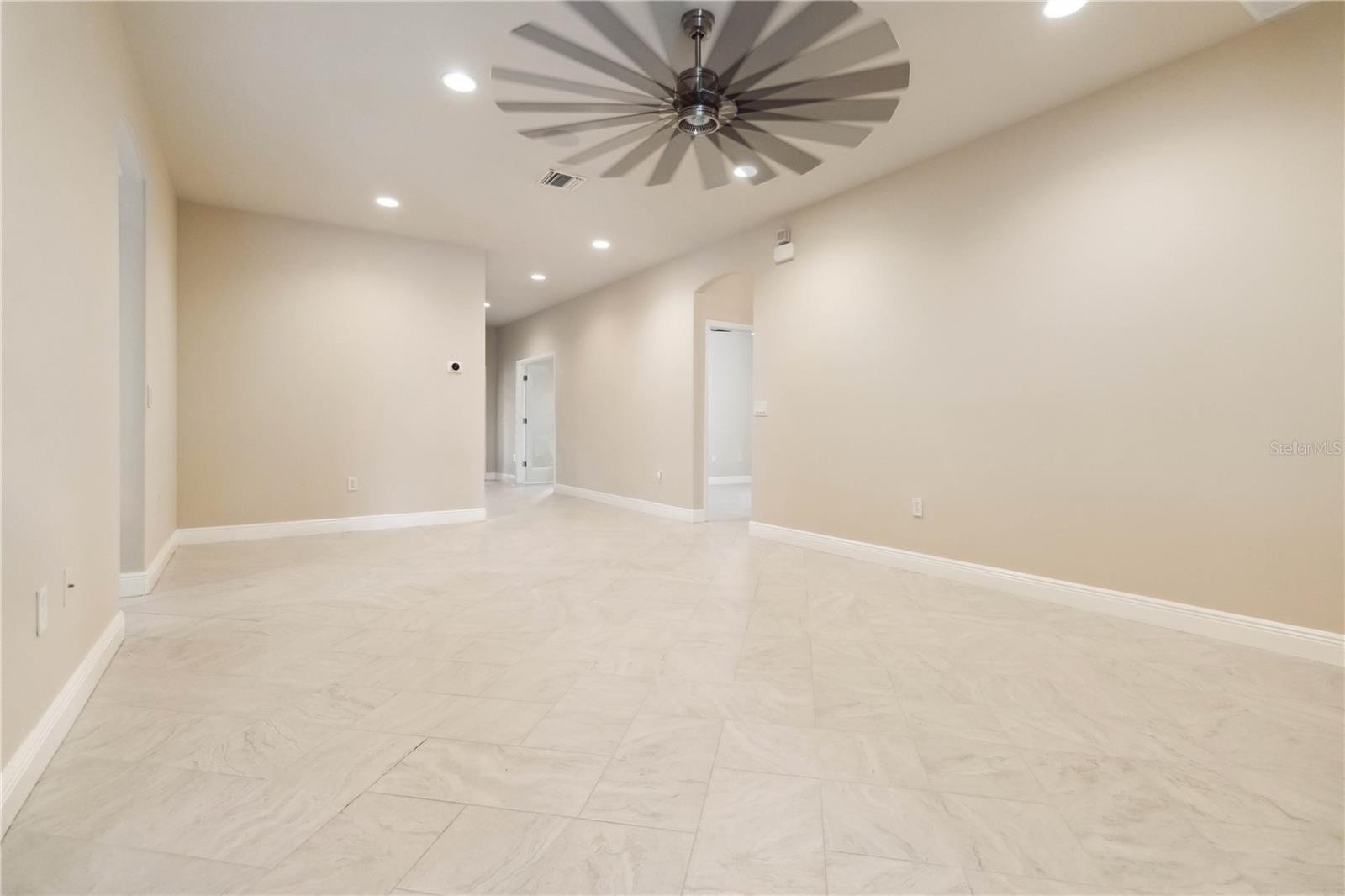 Image 21 of 56 For 2262 Lune Court