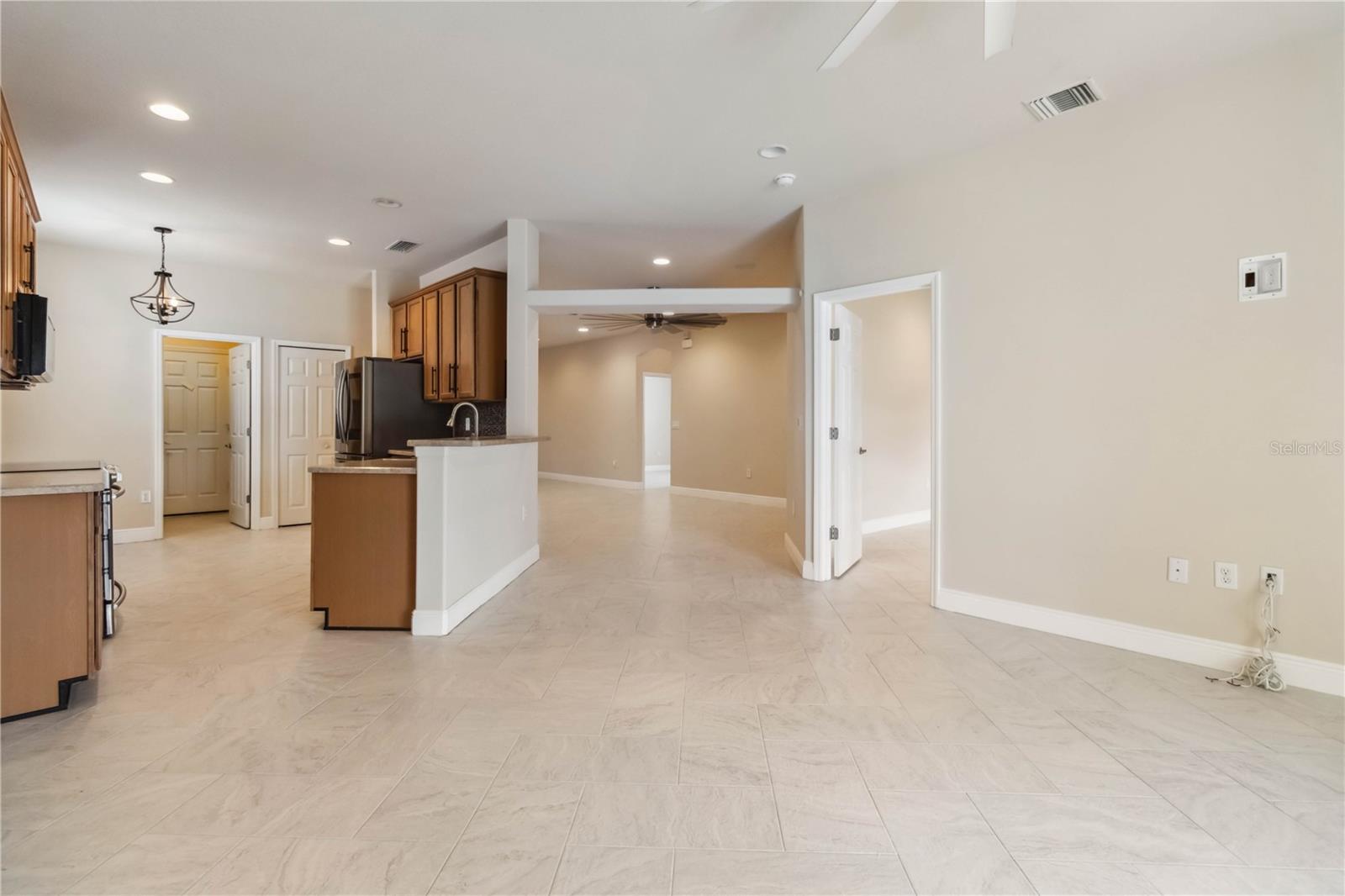 Image 25 of 56 For 2262 Lune Court