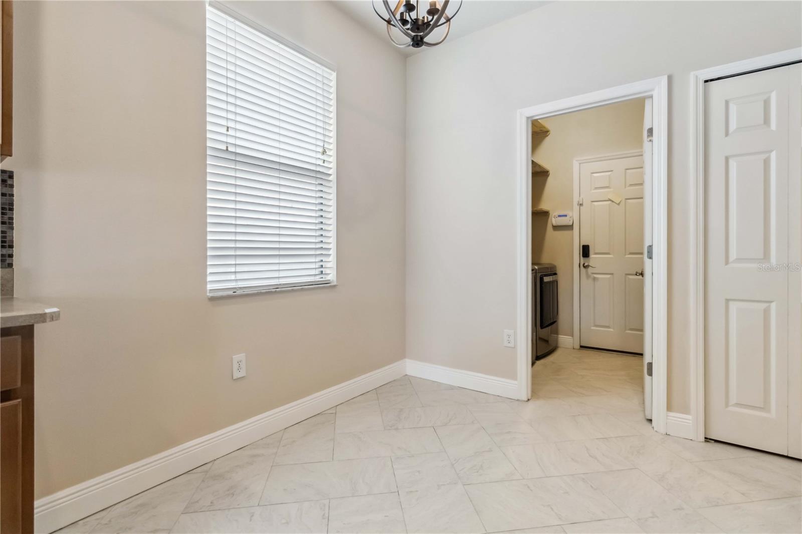 Image 29 of 56 For 2262 Lune Court