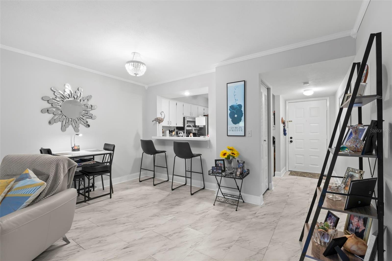 Image 12 of 41 For 3399 Mermoor Drive 301