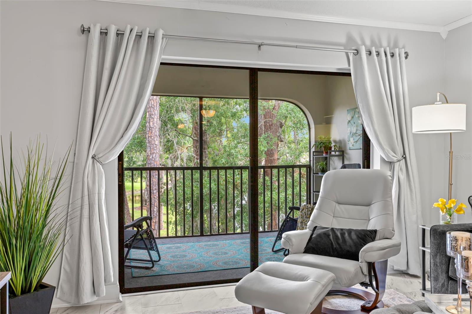 Image 16 of 41 For 3399 Mermoor Drive 301