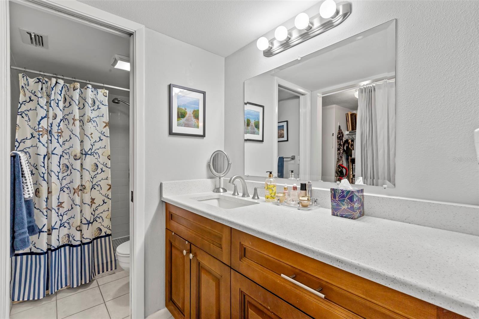 Image 22 of 41 For 3399 Mermoor Drive 301