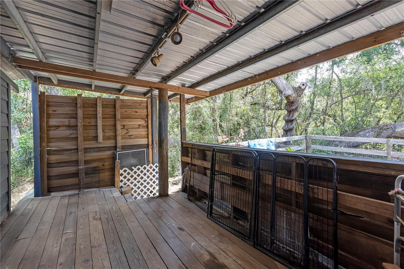 Listing photo id 3 for 4748 Merlin Circle